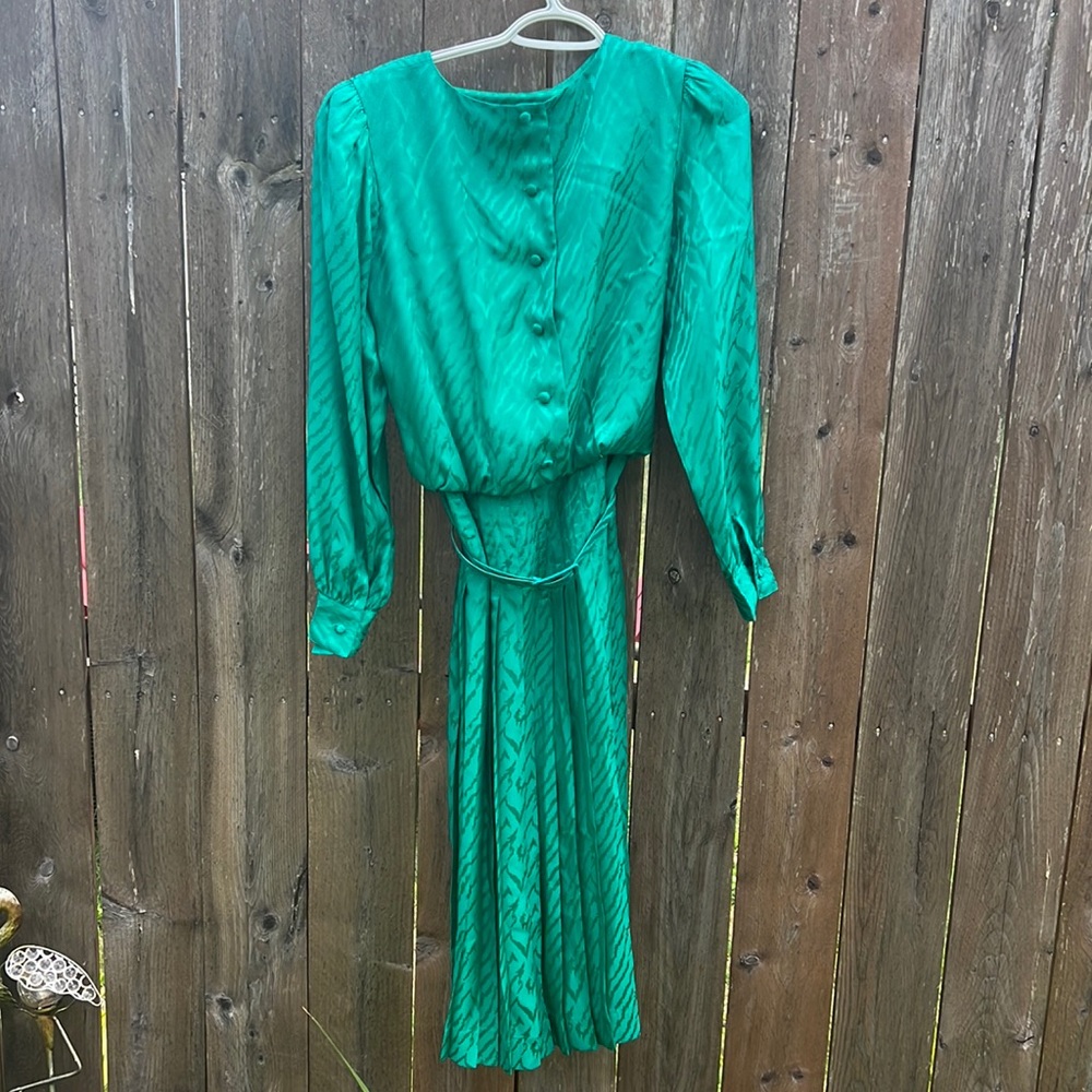 Vintage Lauren Alexandra Vintage Silk Dress green Zebra
Stripe , 100% Silk